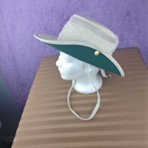 Tilley THE AIRFLOW LTM3 hat in Khaki/Green SMALL Outdoor/Travel/Adventure/Jungle